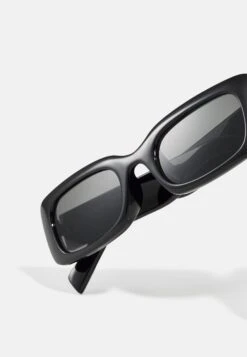 Even&Odd Zonnebril - Black 9 Even&Odd Zonnebril - Black -Even-Odd Winkel 0d80859bd2744070ba69aced2f96404d