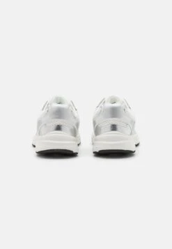 Even&Odd Sneakers Laag - Silver/White -Even-Odd Winkel 1ae43db69e31403bbf7723645cf1b01a