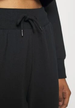 Even&Odd Hoodie - Black -Even-Odd Winkel 22543119e60d4236aa6431435ae81549