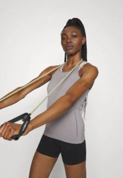 Top - Grey 11 Top - Grey -Even-Odd Winkel 2526e2163078411092efad4e41d6995c