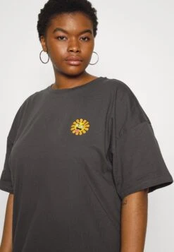 T-Shirt Print - Anthrazit -Even-Odd Winkel 3418248378a549f998549d66ae838231