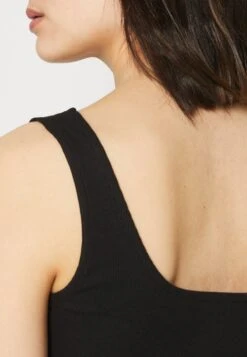 Even&Odd Top - Black/Black 13 Even&Odd Top - Black/Black -Even-Odd Winkel 3805005c4d0a4f6eabdf4d7096d6fc08