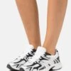 Even&Odd Sneakers Laag - Black/Silver -Even-Odd Winkel 438f3ce204d7489eb74605f91be5b65a