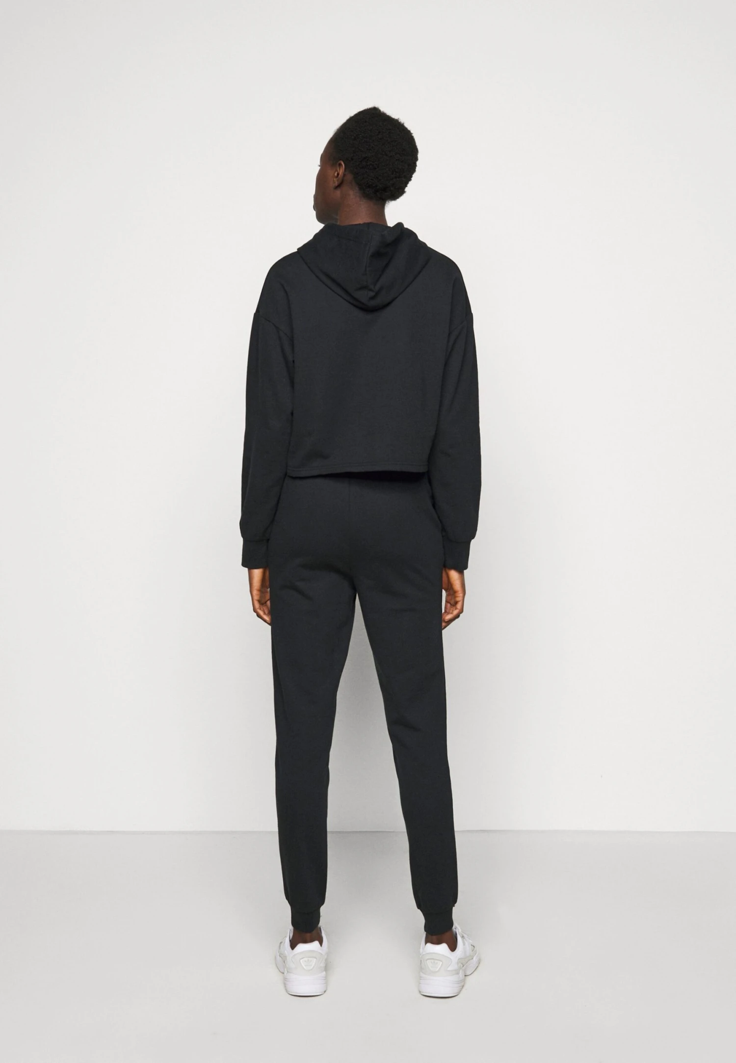 Set - Trainingspak - Black 8 Set - Trainingspak - Black - Afbeelding 6