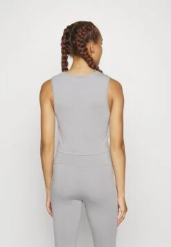 Top - Taupe -Even-Odd Winkel 4b523c0c314640bbb452f21625779c73