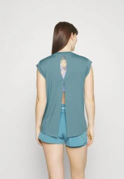 Sport T-Shirt - Mint -Even-Odd Winkel 4cbd956b66604554ad67919c03650393