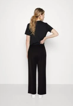 Even&Odd Tailored Wide Leg Culotte - Broek - Black 10 Even&Odd Tailored Wide Leg Culotte - Broek - Black -Even-Odd Winkel 5650d987be224bf692956f0b8687808b