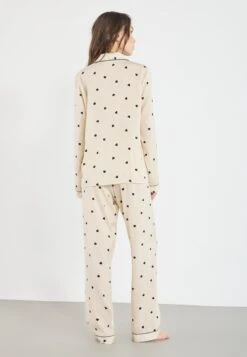 Even&Odd SET - Pyjama - Ivory 11 Even&Odd SET - Pyjama - Ivory -Even-Odd Winkel 5962b864cdec4496b57859de1d75e32b