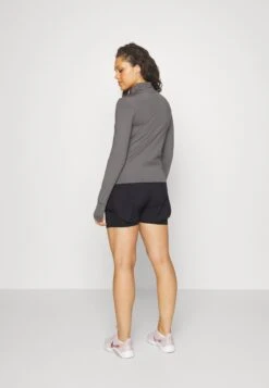 Korte Broeken - Black -Even-Odd Winkel 59e8a00ac4334d9a81e5173f2ba4f72e