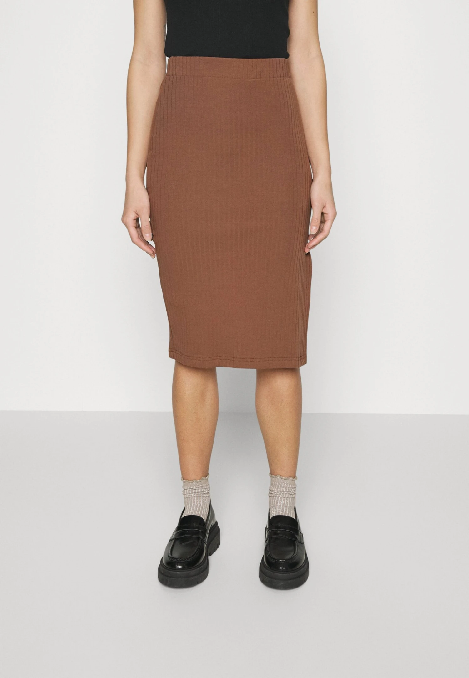 Pencil Skirt With Slit - Kokerrok - Brown 3 Pencil Skirt With Slit - Kokerrok - Brown