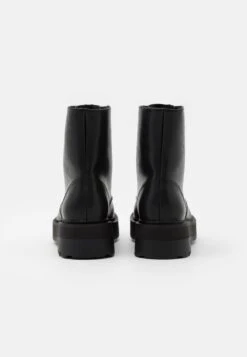 Snowboots- Black 11 Snowboots- Black -Even-Odd Winkel 68983b15dd59464fb3f6fa86b9229d5e