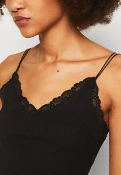 Even&Odd Top -Black -Even-Odd Winkel 6c50847ab05b45c3a612fc6d8047d101