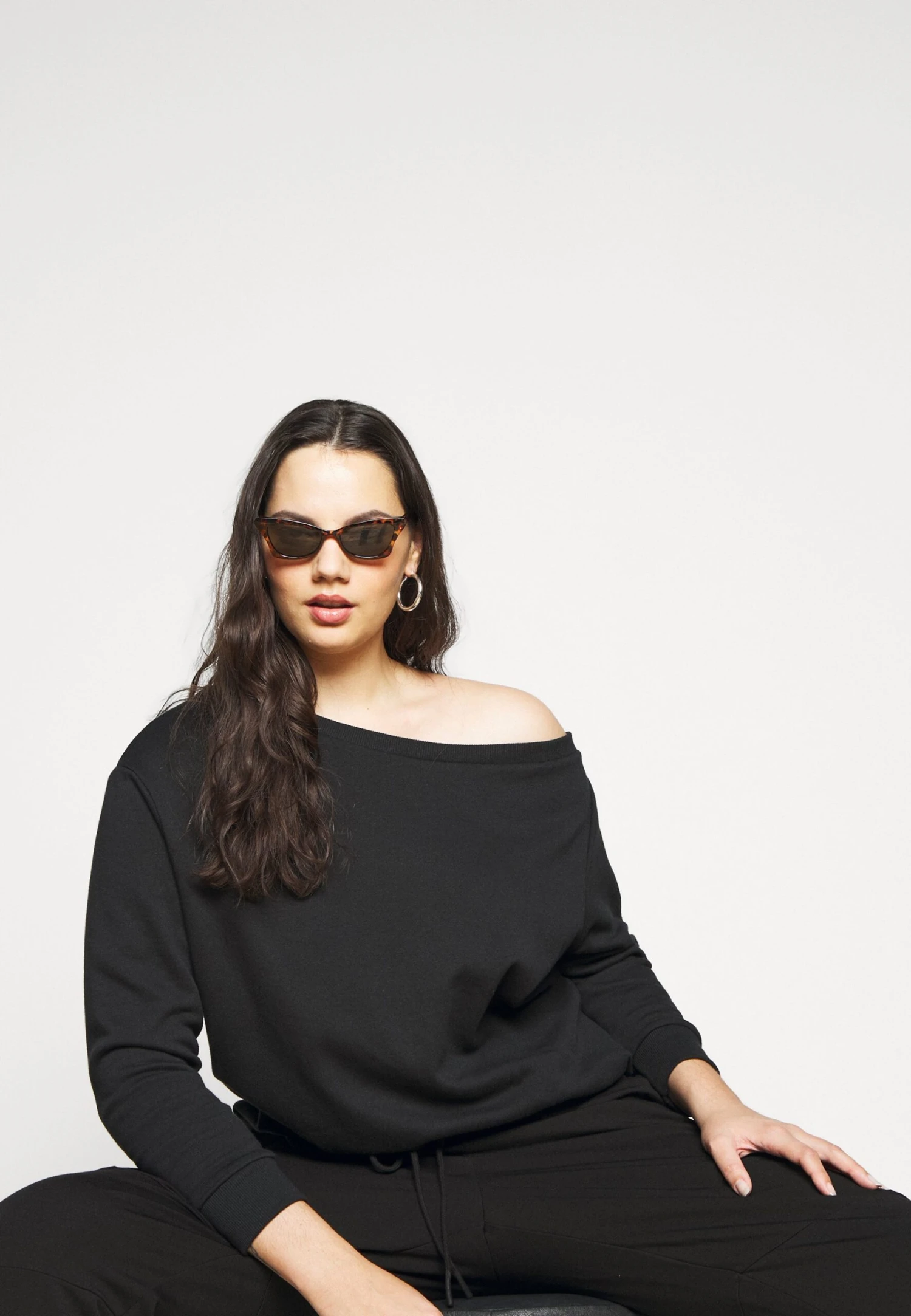 Sweater - Black 6 Sweater - Black - Afbeelding 4