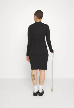 Even&Odd Kokerrok - Black -Even-Odd Winkel 6f5789a2319c4056adbb9310c0580808