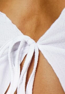 Even&Odd Top - White -Even-Odd Winkel 7569175d7e0948849b01b73492fe36a2