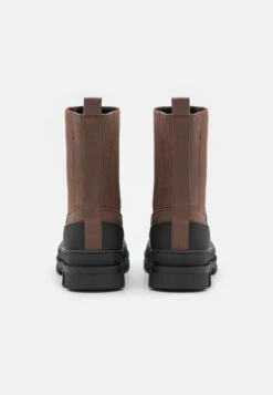 Enkellaarsjes Met Plateauzool - Dark Brown -Even-Odd Winkel 7590529aa6c24d1fb05eb4dc8b90a8d5