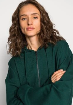 Even&Odd Sweater Met Rits - Dark Green -Even-Odd Winkel 78f798ac65eb444a9e93a7e33107795d