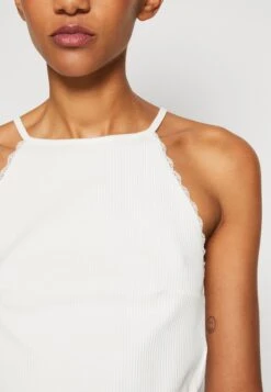 Even&Odd Top - Off-White 13 Even&Odd Top - Off-White -Even-Odd Winkel 7a40f66571a24d3dac903a7c56b6373d