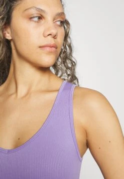 Top - Lilac -Even-Odd Winkel 7fc8267328454018945a59c034789430