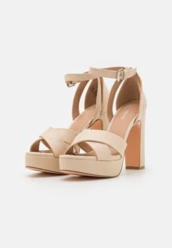 Even&Odd Sandalen Met Hoge Hak - Off White -Even-Odd Winkel 8e0a8859a5d04fb2bcfeafcfe69e2766