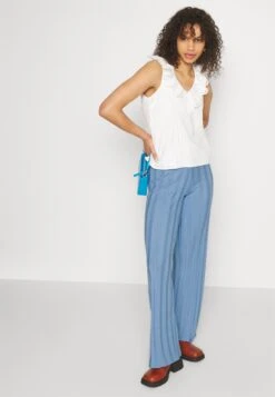 Broek - Blue 11 Broek - Blue -Even-Odd Winkel 979bfa8e5b9148b6a4150e7b5c1adb8a