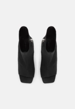 Even&Odd Korte Laarzen - Black -Even-Odd Winkel 988f79e735134619b797b7b9593a9756