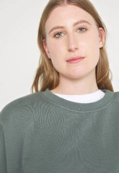 Even&Odd Sweater - Green -Even-Odd Winkel 9a97f43bda64480698ab135423109999