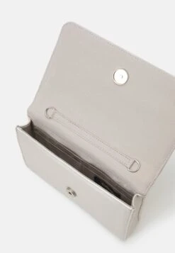 Even&Odd Disney Mickey Mouse - Clutch - Silver-Coloured -Even-Odd Winkel 9b7641c100f9498297a94bf7deca8db3