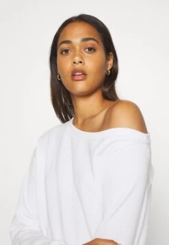 Even&Odd Sweater - White -Even-Odd Winkel 9b94fe06382244e1bd044b2fe3d121d7