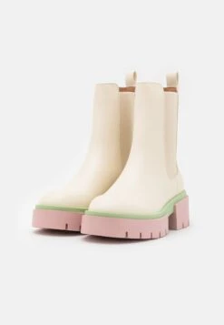 Even&Odd Enkellaarsjes Met Plateauzool - Beige -Even-Odd Winkel a4797356d92a465a83632264b23a9421