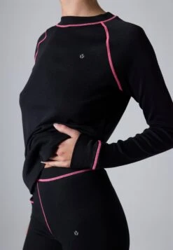 2 PIECE LONG SLEEVE TOP AND LEGGINGS SET - Hemd - Black/pink -Even-Odd Winkel a9030dd07f304933b0b6deeae3e598d4