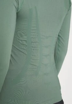 Longsleeve - Dark Green 13 Longsleeve - Dark Green -Even-Odd Winkel af7ca796af67476d8aa1e85b3d86bf38