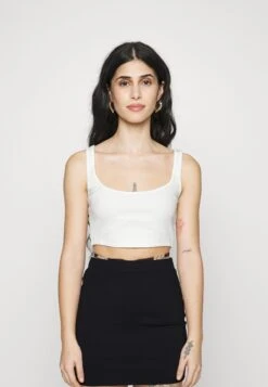 Top - 802 - Black_001 - White -Even-Odd Winkel b1130248533942d19dd7cddecc75f76b