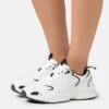Sneakers Laag - White/Black -Even-Odd Winkel bb6e4f559b9a47aeb1e1818f2f950088