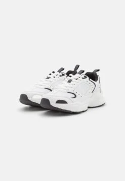 Sneakers Laag - White/Black -Even-Odd Winkel bceac2bf6a164d5eb1b4654d4333dc94