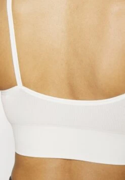 Sport-Bh Met Light Support - Off-White -Even-Odd Winkel c11b94e1322d41de9f1928b8f0ee5dfb