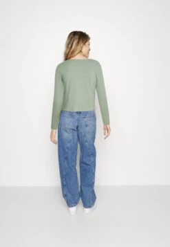 Even&Odd Vest -Green -Even-Odd Winkel c1588b1618604803a9b44e0d50f6a39a