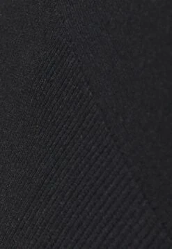 Sport-Bh Met Light Support - Black -Even-Odd Winkel c3a06f1aa9574325a3567c76c777dc34