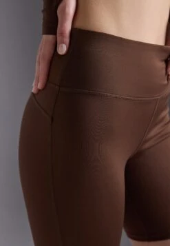 ESSENTIAL QUICK DRY MID LENGTH HIGH RISE CYCLING SHORTS - Tights - Brown -Even-Odd Winkel c6d025c3f40a4c2c8f0bf33928359dbe