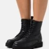 Veterboots - Black -Even-Odd Winkel caeac70c04e24209996d4286744a3dd4