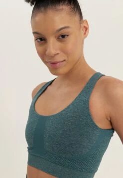 MEDIUM SUPPORT SEAMLESS SPORTS BRA WITH CUT OUT RACER BACK - Sport-bh Met Medium Support - Mint -Even-Odd Winkel e4cb291c934544fbb6758a40b86dcab0