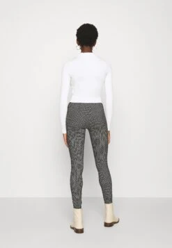 Even&Odd 2 Pack - Trui - Black/White -Even-Odd Winkel e4ccb4a491b944f8a502c12963fd630b