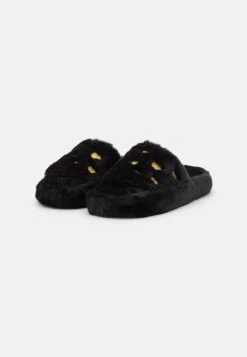 Even&Odd Pantoffels - Black -Even-Odd Winkel e5921ab3b82c4019942bd44f25a48748