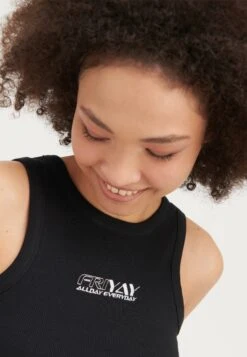 Even&Odd Top - Black 11 Even&Odd Top - Black -Even-Odd Winkel e83ac1f34af1472e9caa142c7571b5af